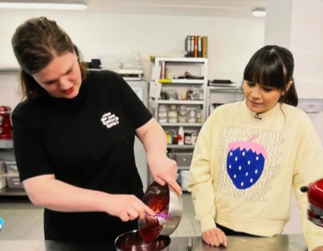 Thank u @galileo @galileortl for visiting our bakery. U can watch us  online. 🧁💌.
.
.
#whatdoyoufancylove #fancyberlin #birthdaycakes #birthdaycake #cakesofinstagram